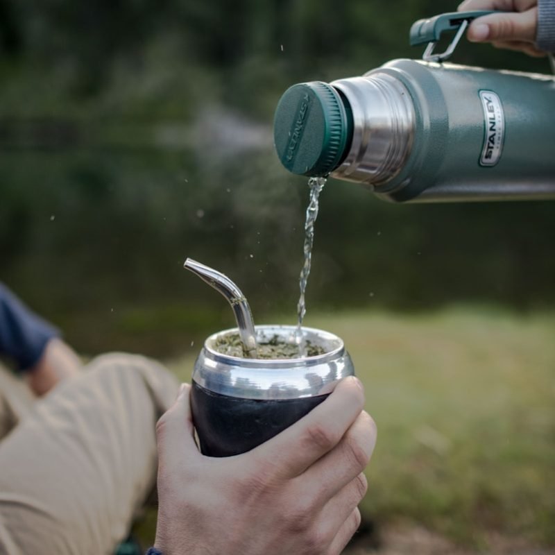 Mate de calabaza con diseño tradicional argentino en Inca